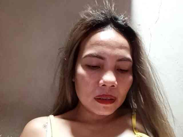 HEARTQUEEN webcam