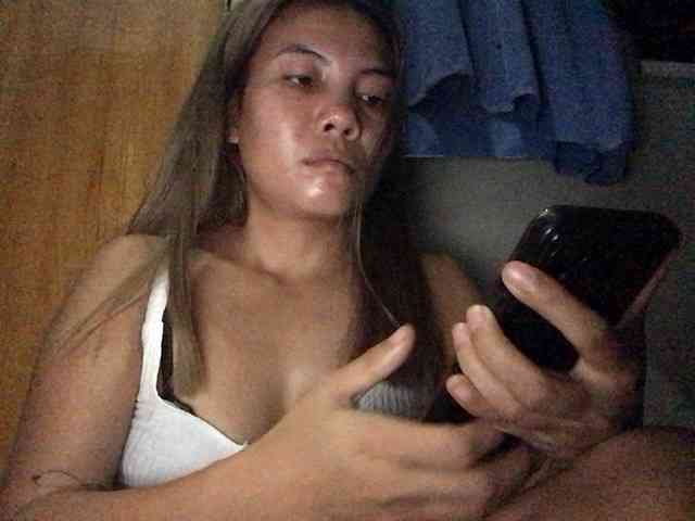HEARTQUEEN webcam