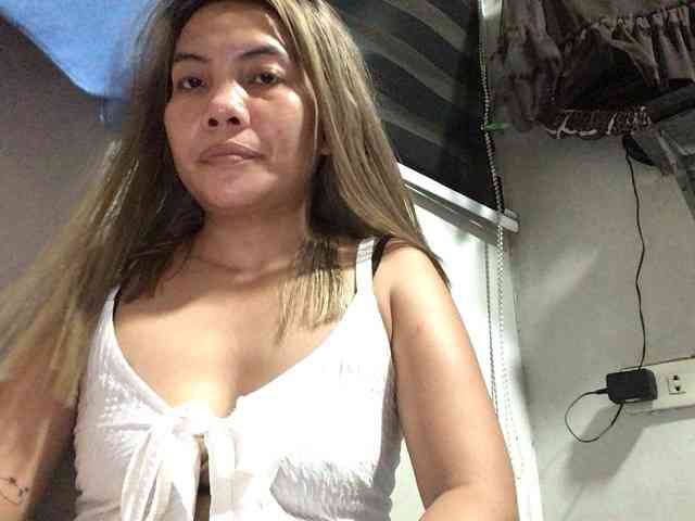 HEARTQUEEN webcam