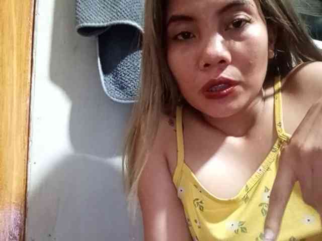 HEARTQUEEN webcam