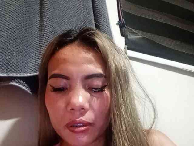 HEARTQUEEN webcam