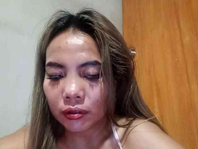 HEARTQUEEN webcam