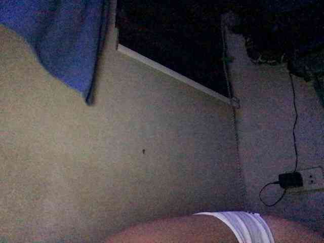 HEARTQUEEN webcam