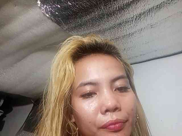 Pempemliciouss Live Webcam on BongaCams