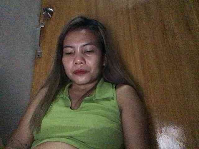 HEARTQUEEN webcam
