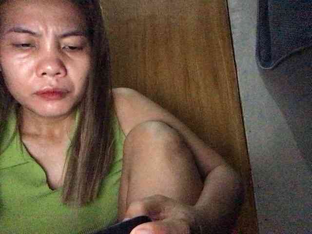 HEARTQUEEN webcam