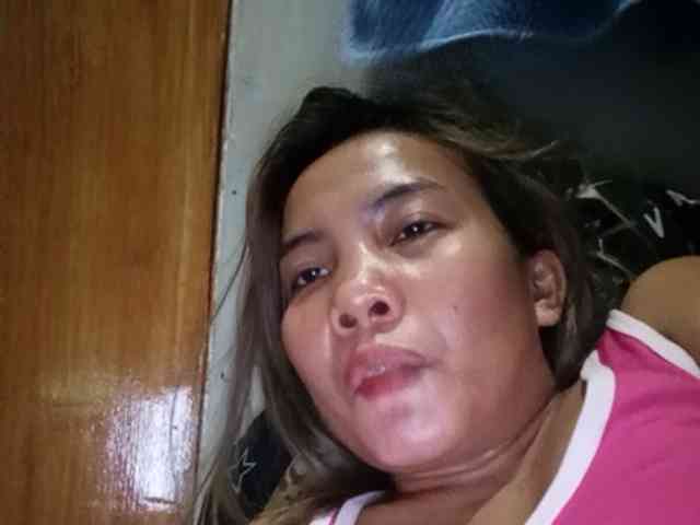 HEARTQUEEN webcam