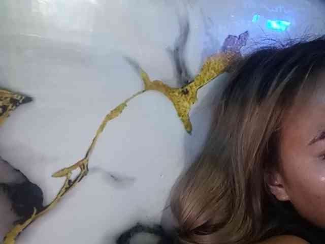 HEARTQUEEN