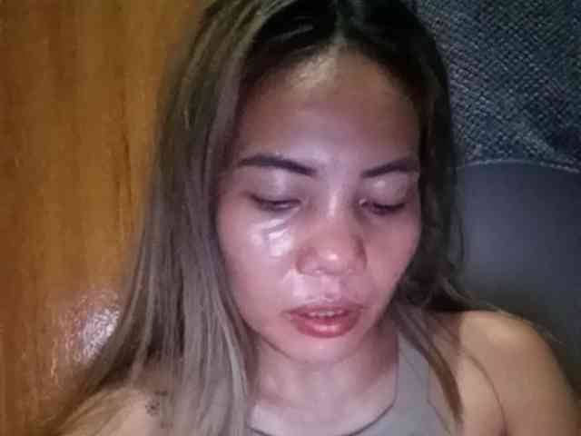 HEARTQUEEN webcam
