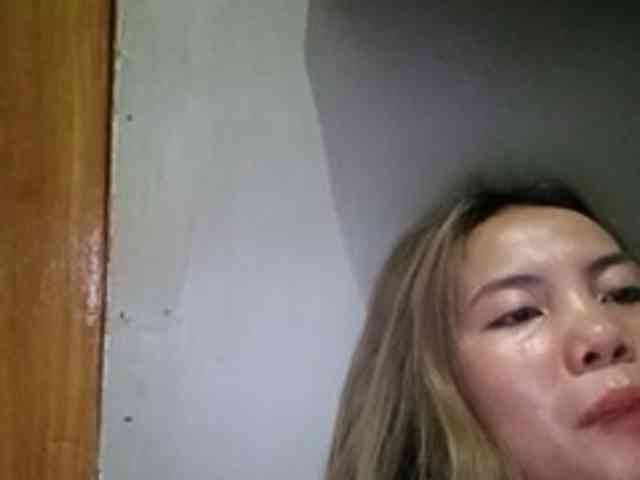 HEARTQUEEN webcam