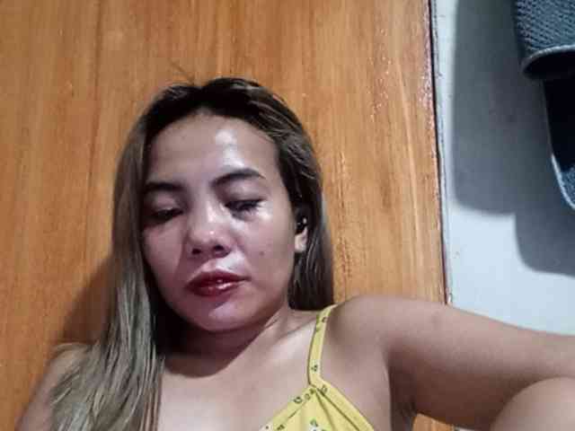 HEARTQUEEN webcam