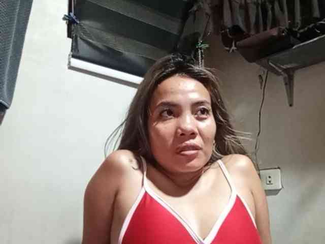 HEARTQUEEN webcam