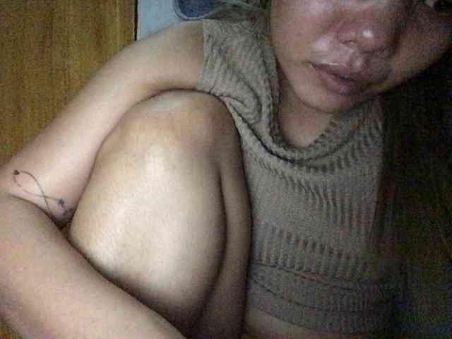 HEARTQUEEN webcam
