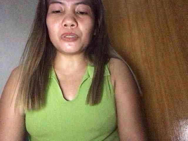 HEARTQUEEN webcam