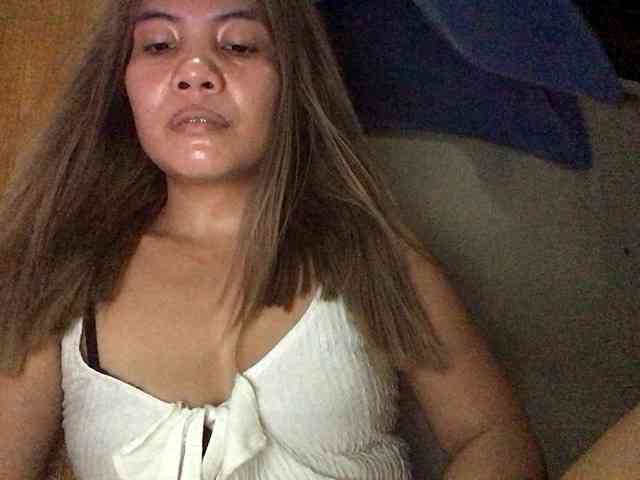 HEARTQUEEN webcam