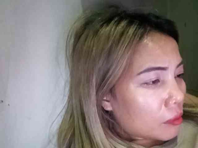 HEARTQUEEN webcam