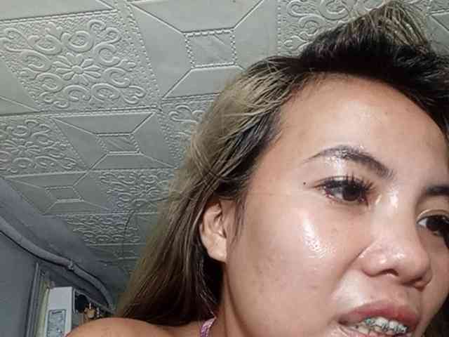 Pempemliciouss's webcam live show