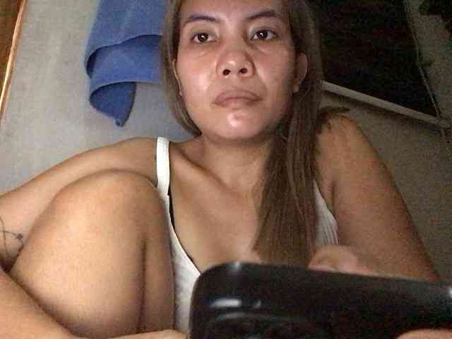 HEARTQUEEN webcam