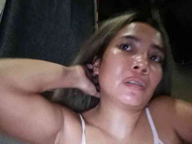 HEARTQUEEN webcam