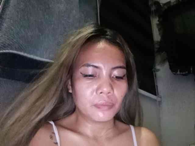 HEARTQUEEN webcam