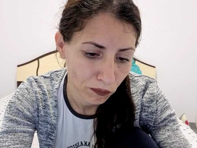 evacrisxxxx live cam on BongaCams