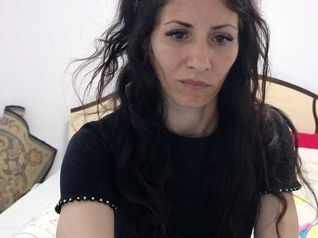 evacrisxxxx live cam on BongaCams