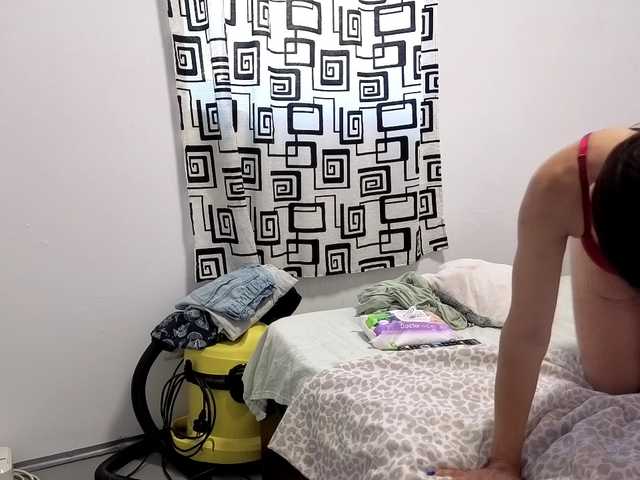 evacrisxxxx live cam on BongaCams