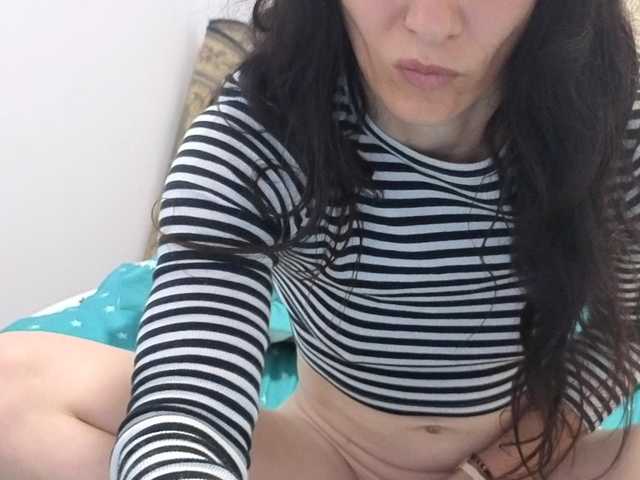 evacrisxxxx live cam on BongaCams
