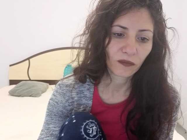 evacrisxxxx live cam preview