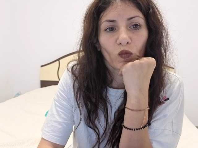 evacrisxxxx live cam preview