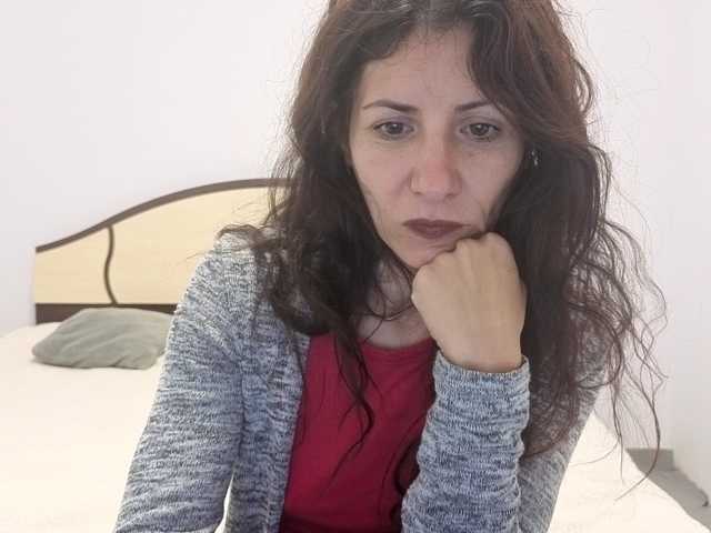 evacrisxxxx live cam on BongaCams
