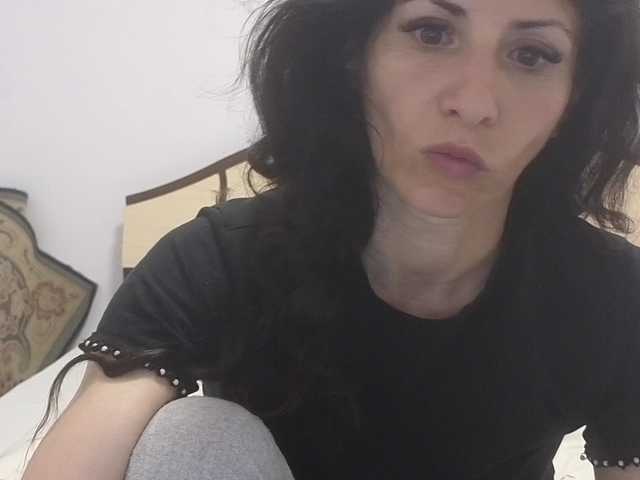 evacrisxxxx live cam on BongaCams