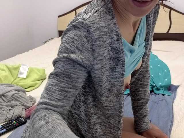evacrisxxxx — live female cam