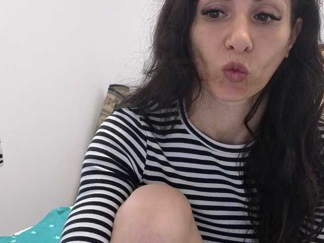 evacrisxxxx live cam on BongaCams