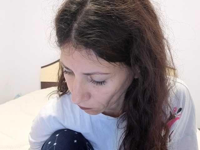 evacrisxxxx live cam preview