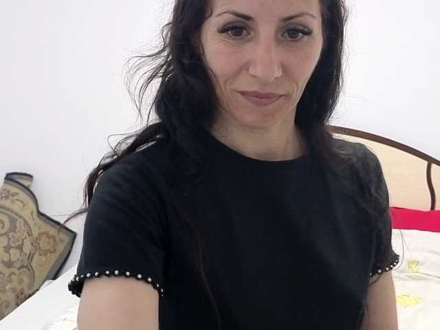 evacrisxxxx live cam on BongaCams
