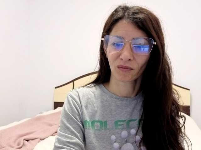 evacrisxxxx live cam on BongaCams