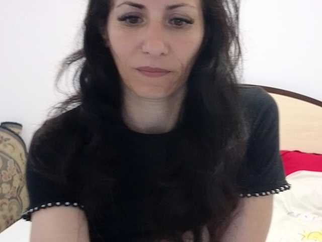 evacrisxxxx live cam on BongaCams
