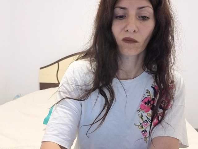 evacrisxxxx live cam preview