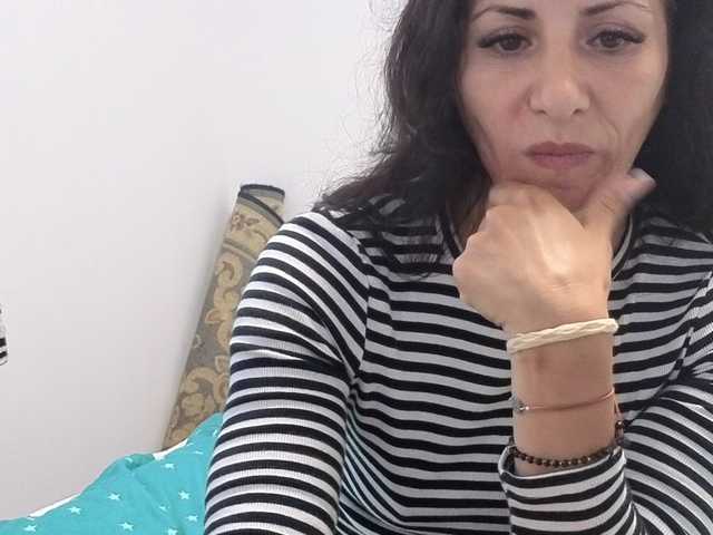 evacrisxxxx live cam on BongaCams