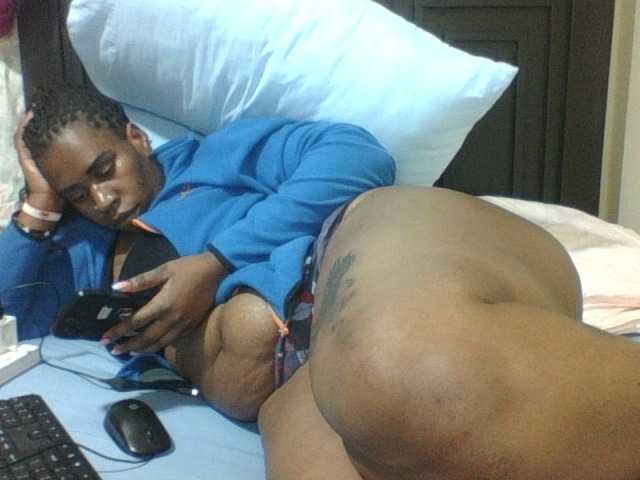 Sexyblacktits live cam on BongaCams