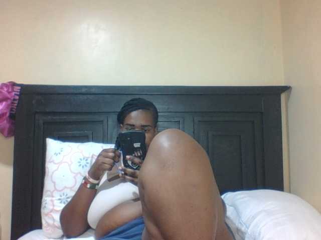 Sexyblacktits live cam preview