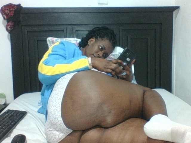 Sexyblacktits live cam on BongaCams