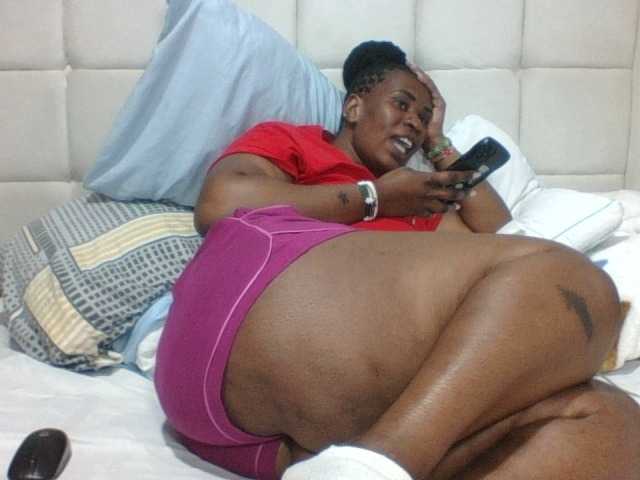 Sexyblacktits live cam preview
