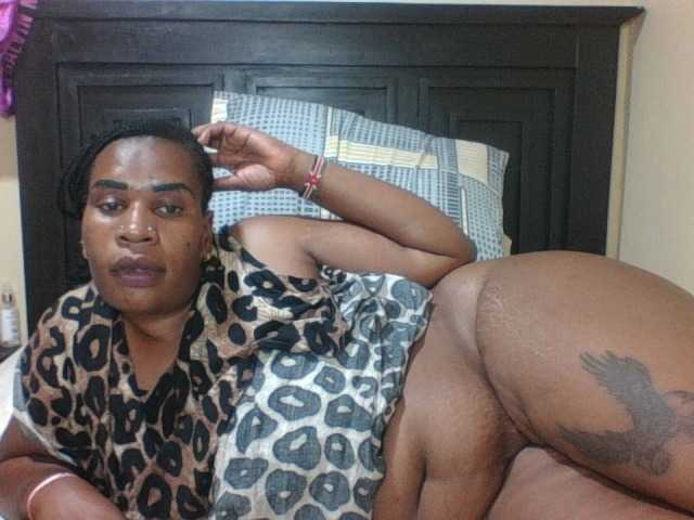 Sexyblacktits live cam on BongaCams