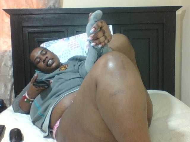 Sexyblacktits live webcam show