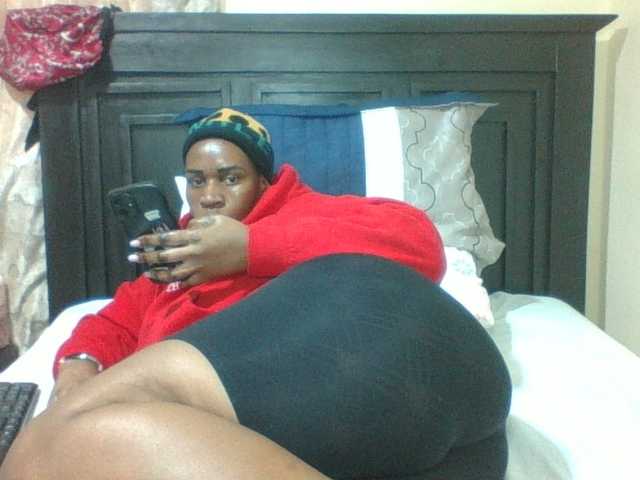 Sexyblacktits live webcam show