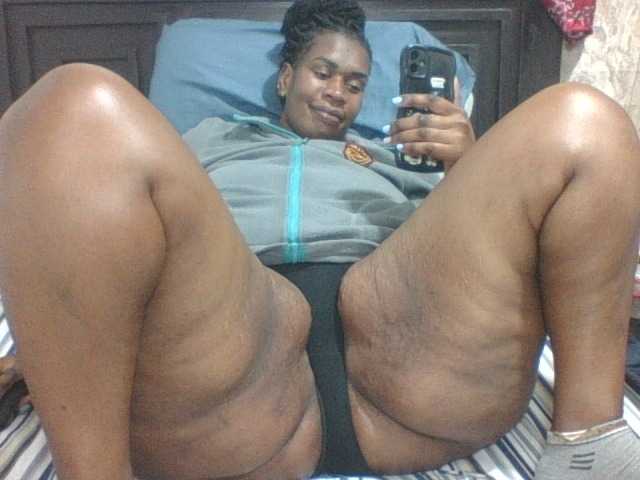 Sexyblacktits live cam on BongaCams