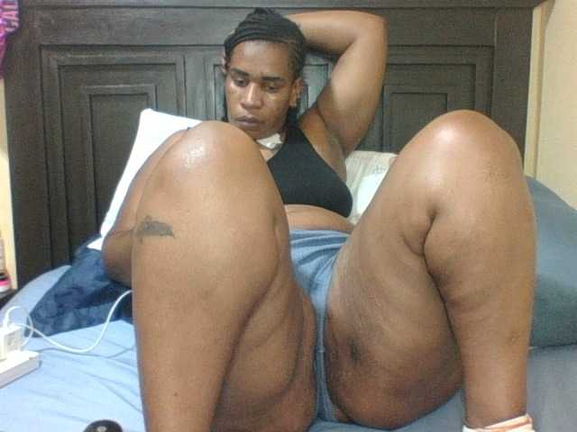 Sexyblacktits live cam on BongaCams