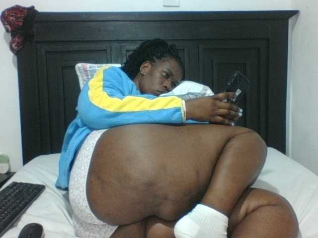 Sexyblacktits live cam on BongaCams